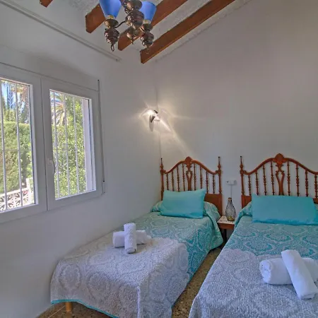 Cozy In With Private Pool *